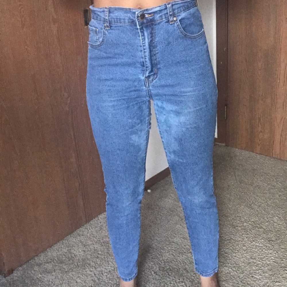 Mom jeans! Stretchy. Comfortable. Ripped under thi